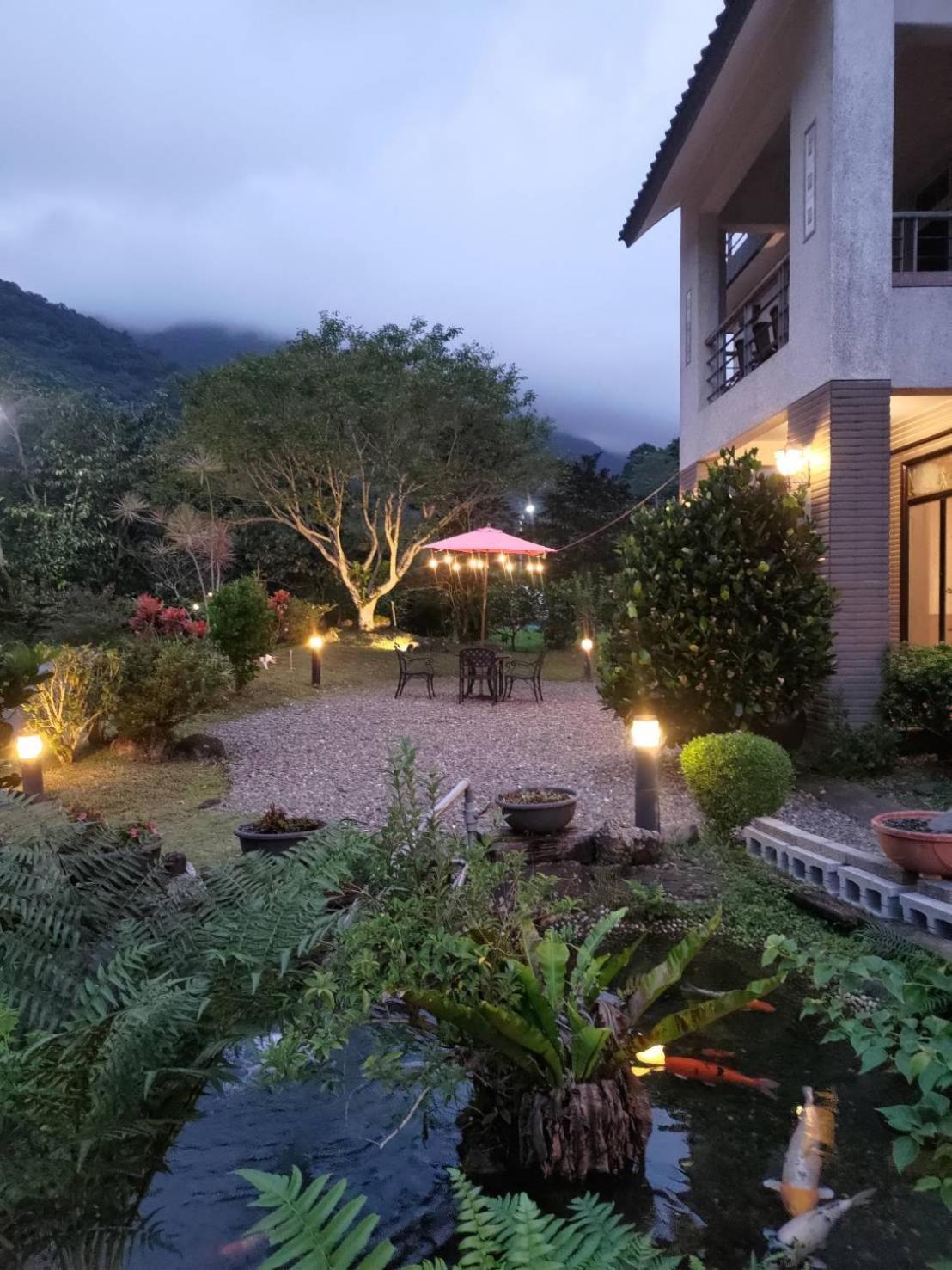 Left Bank Bnb 礁渓郷 エクステリア 写真