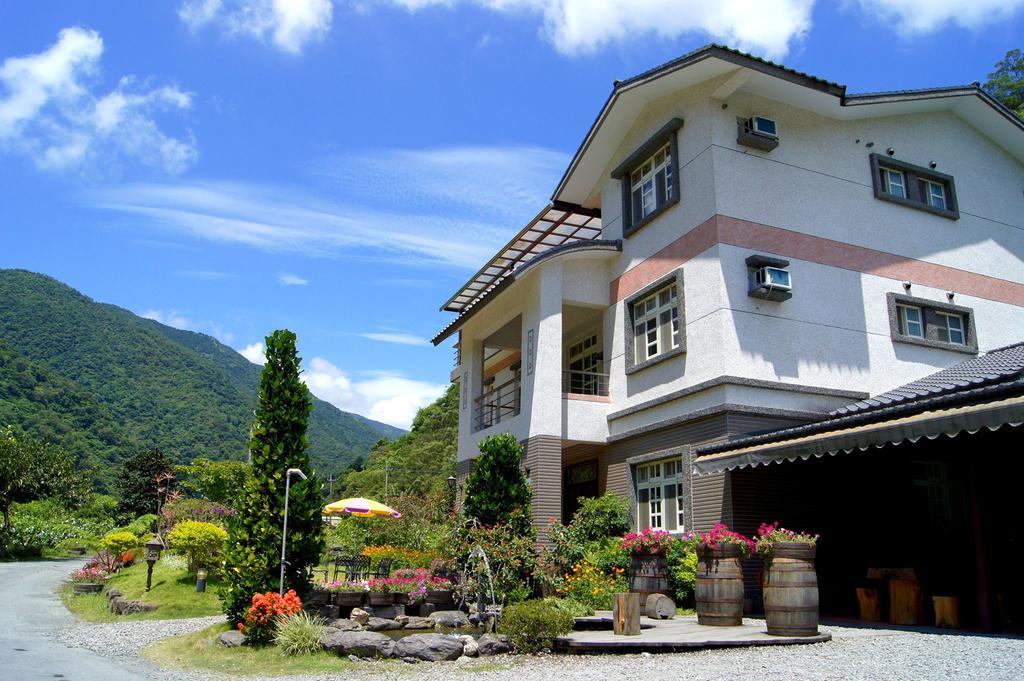 Left Bank Bnb 礁渓郷 エクステリア 写真